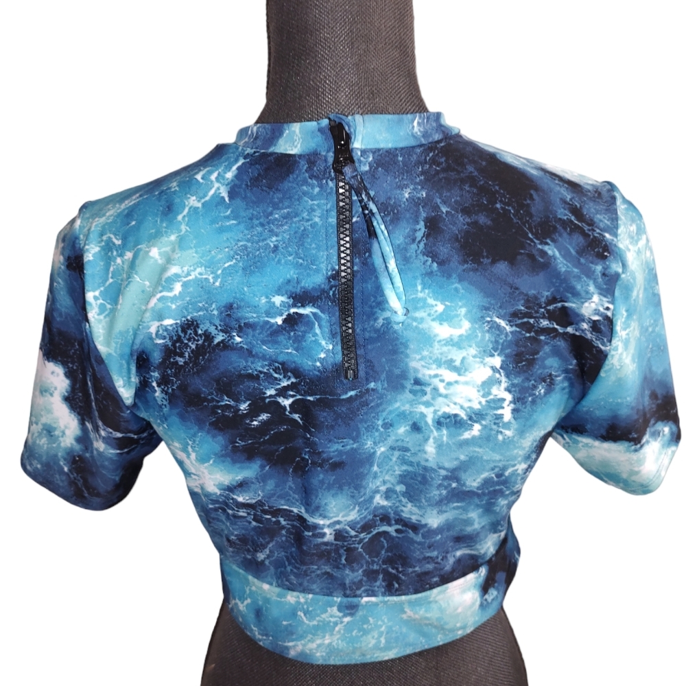 Torrid Blue Ocean Wireless Crop Rash Guard